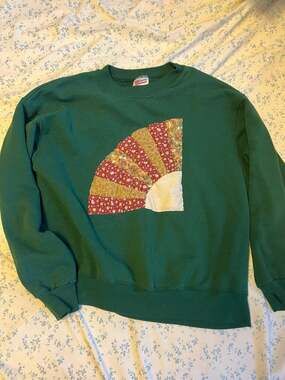 Vintage Hanes Activewear Quilt Patchwork Fan Sweatshirt Green Size Large
